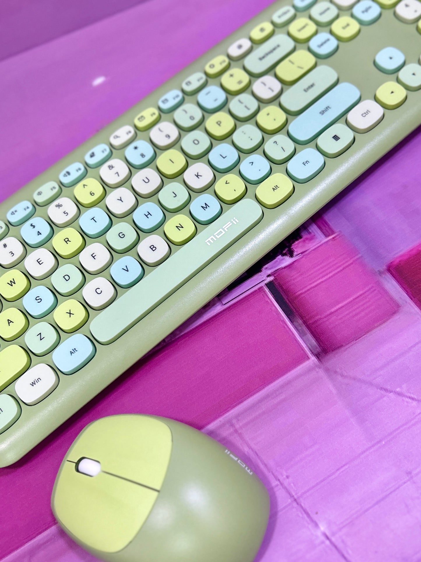Teclado + Mouse colored pasteles.