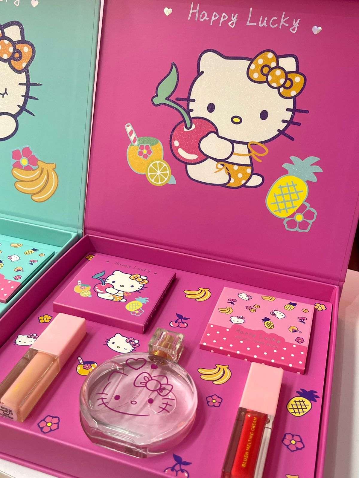 Kit de lujo Hello kitty