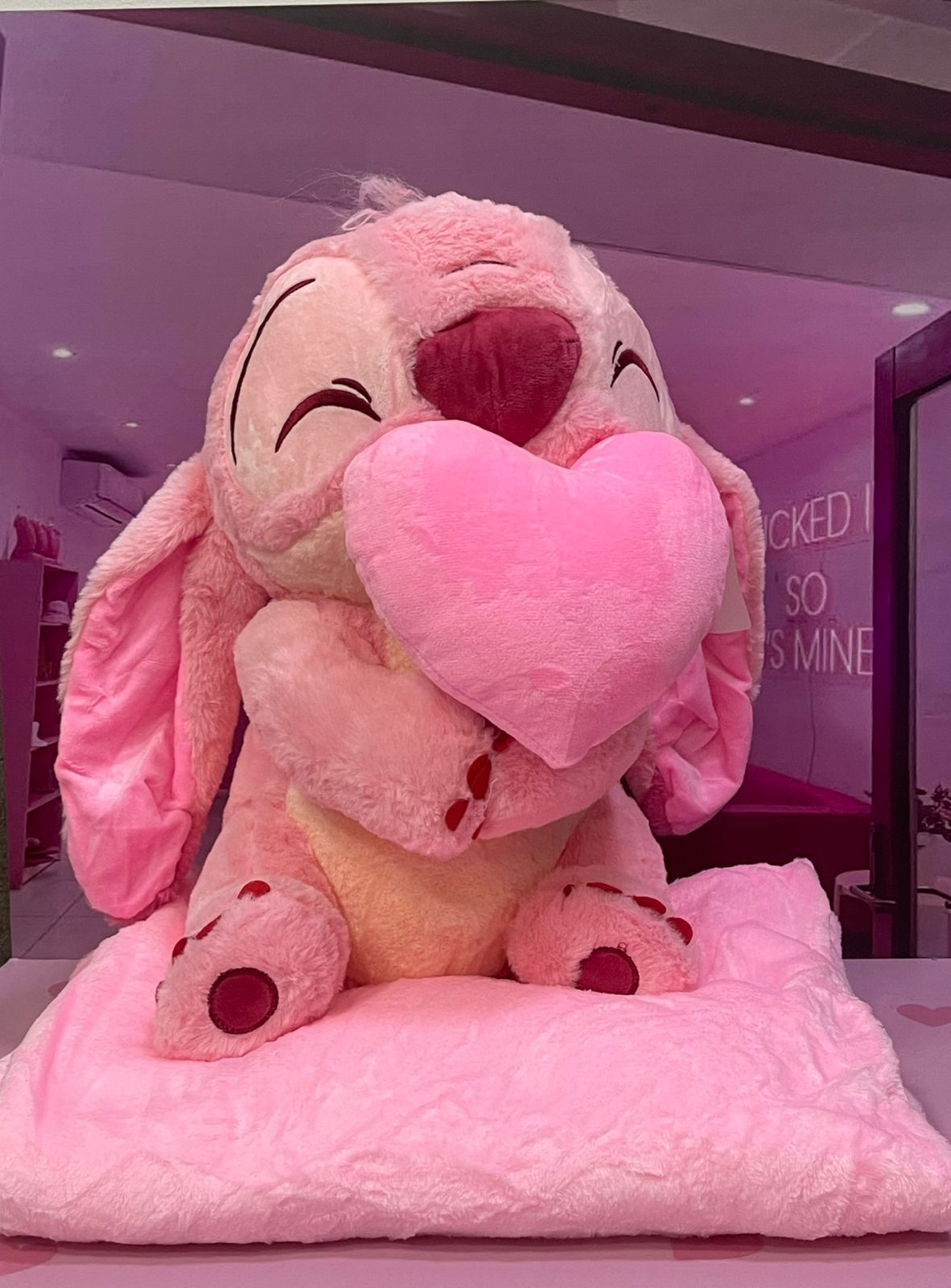 Peluche cobija Angela love.